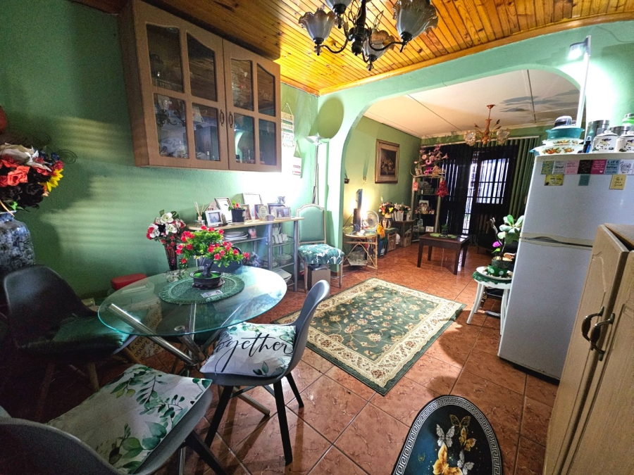  Bedroom Property for Sale in Rocklands Western Cape